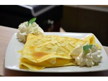 Mała gastronomia - naleśnik deserowy.